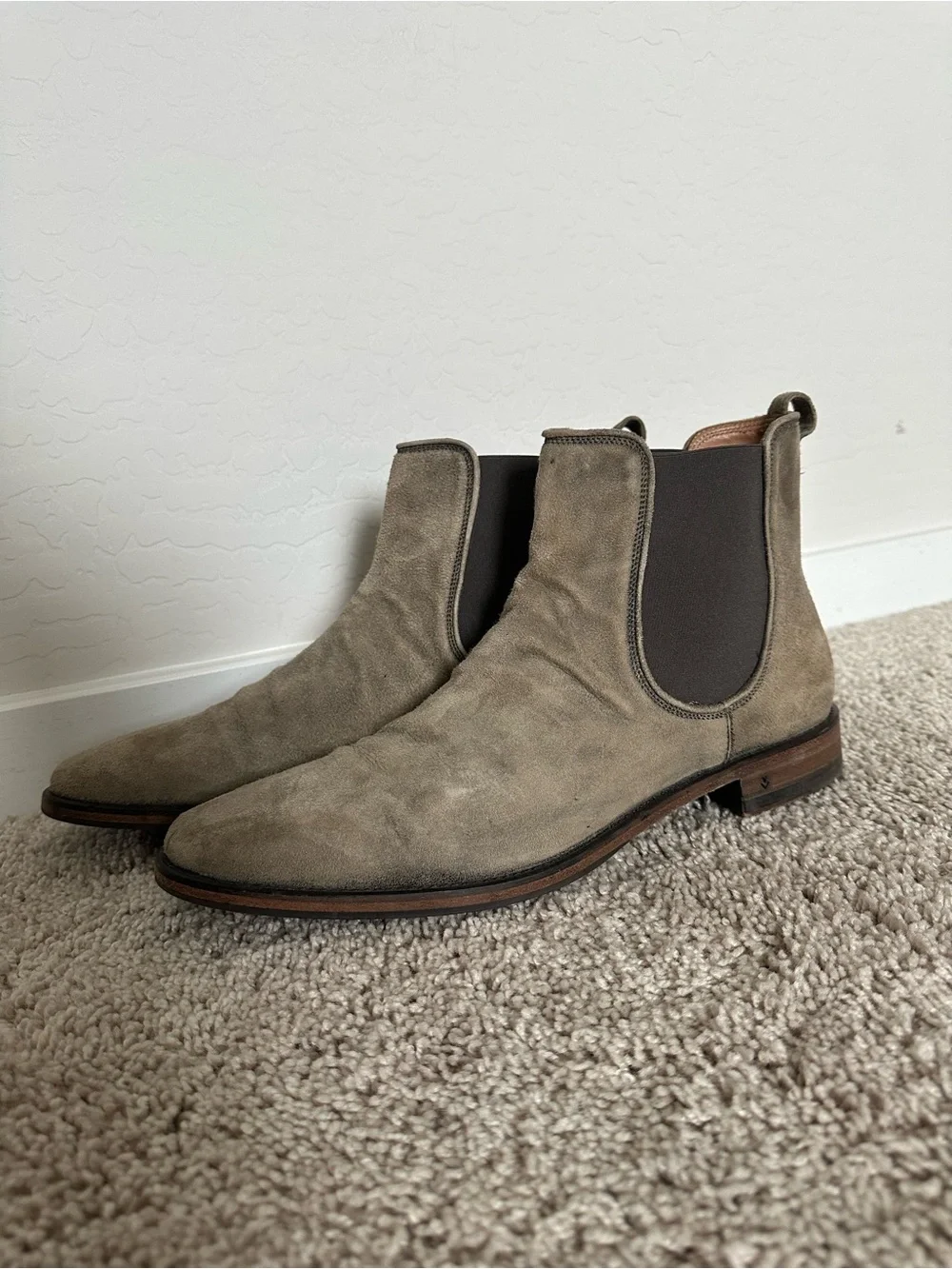 John Varvatos suede chukka